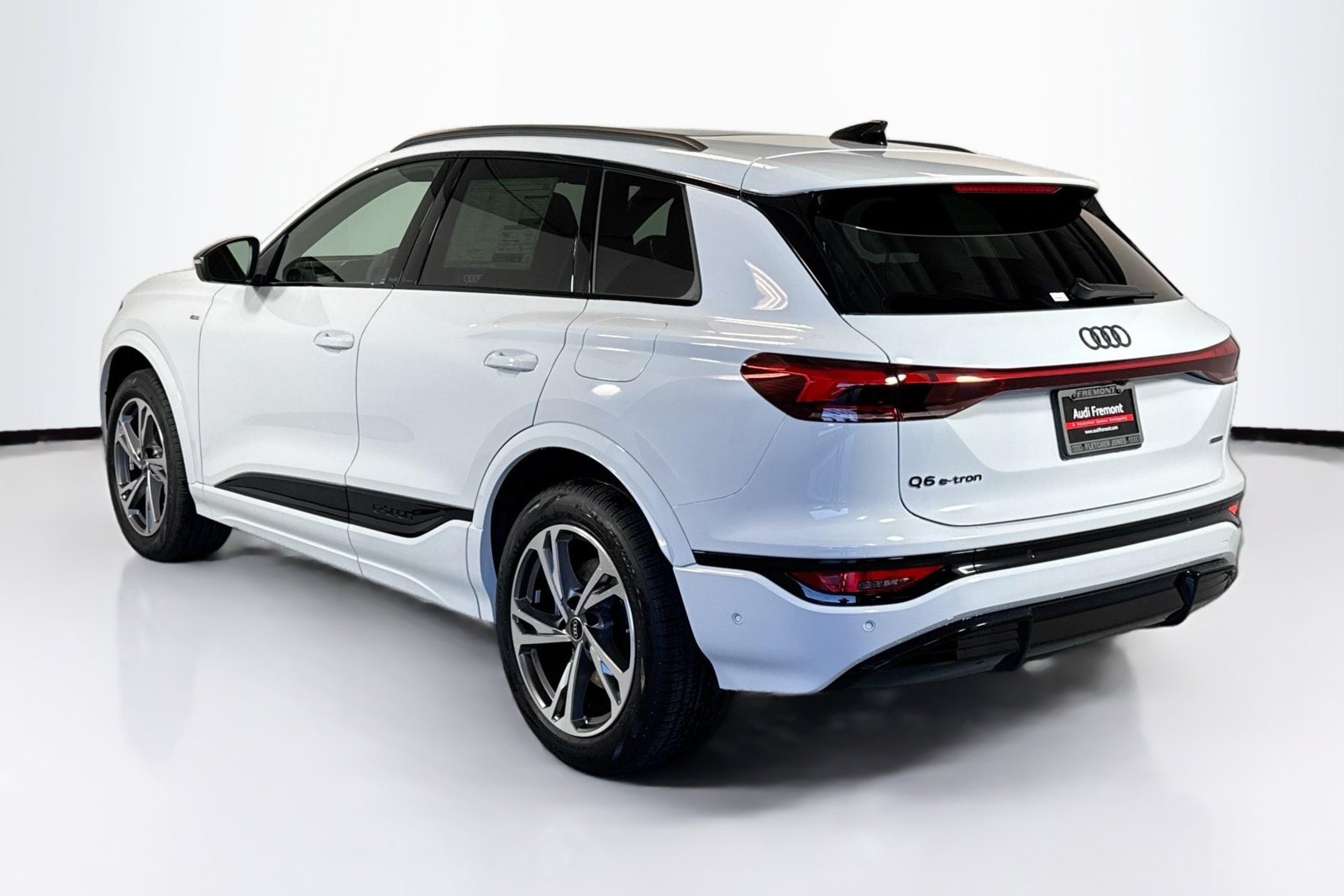 New 2027 Audi Q6 e-tron Premium Plus AWD/4WD image 7