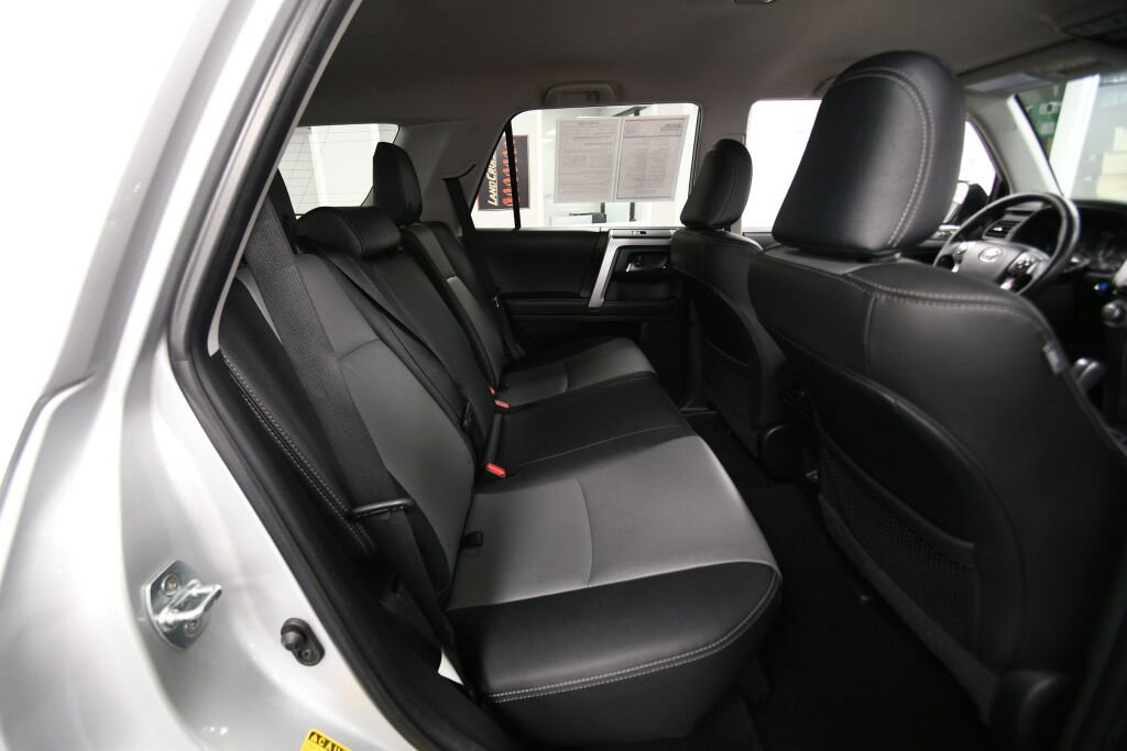 Certified 2024 Toyota 4Runner SR5 Premium image 28