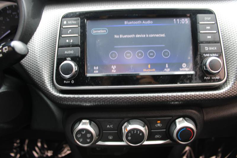 Used 2020 Nissan Kicks S FWD image 16