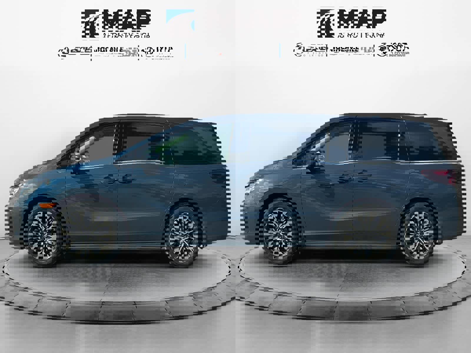 Used 2025 Honda Odyssey Elite image 2