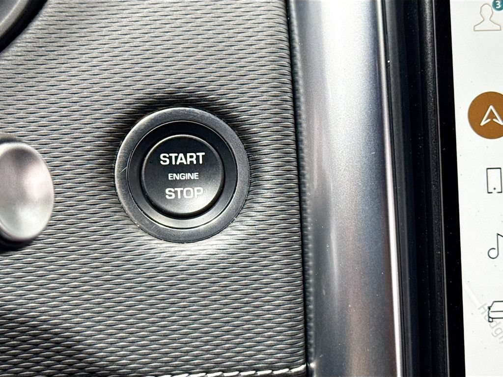 Used 2023 Land Rover Discovery HSE R-Dynamic AWD/4WD image 38