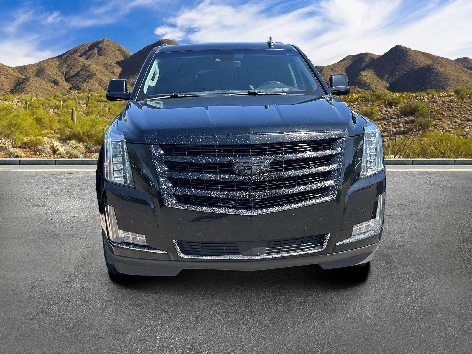 Used 2018 Cadillac Escalade Premium Luxury RWD image 3