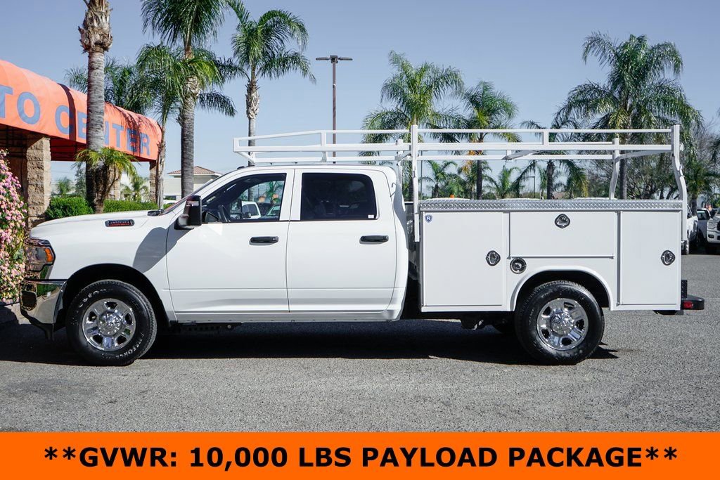 Used 2024 RAM 2500 Tradesman w/ Chrome Appearance Group image 5