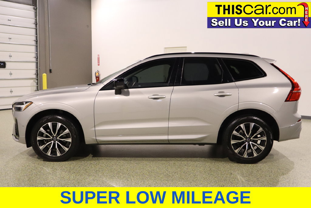 Used 2025 Volvo XC60 B5 Plus AWD/4WD image 5