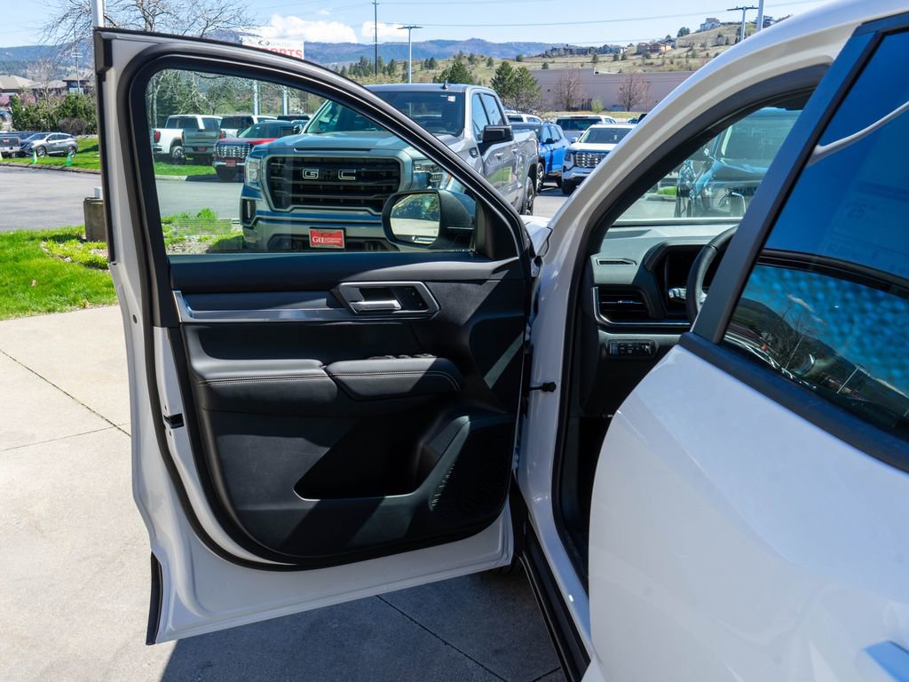 New 2026 GMC Terrain Elevation AWD/4WD image 15