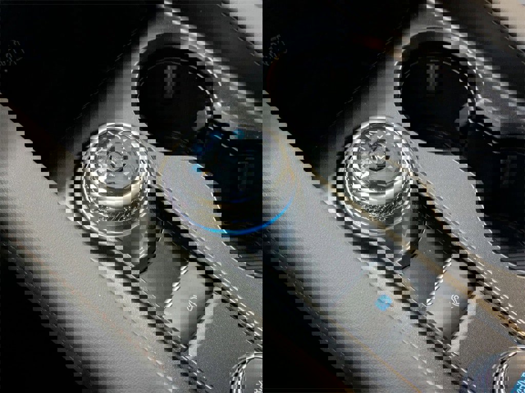 New 2026 Ford Explorer Active w/ Active Comfort Package image 12