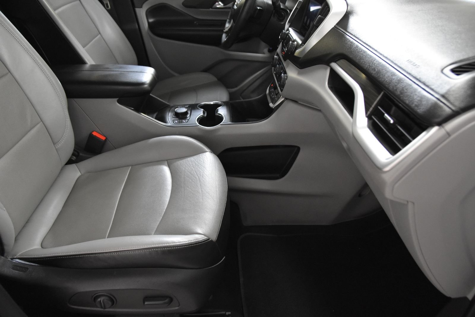 Used 2023 GMC Terrain SLT FWD image 36