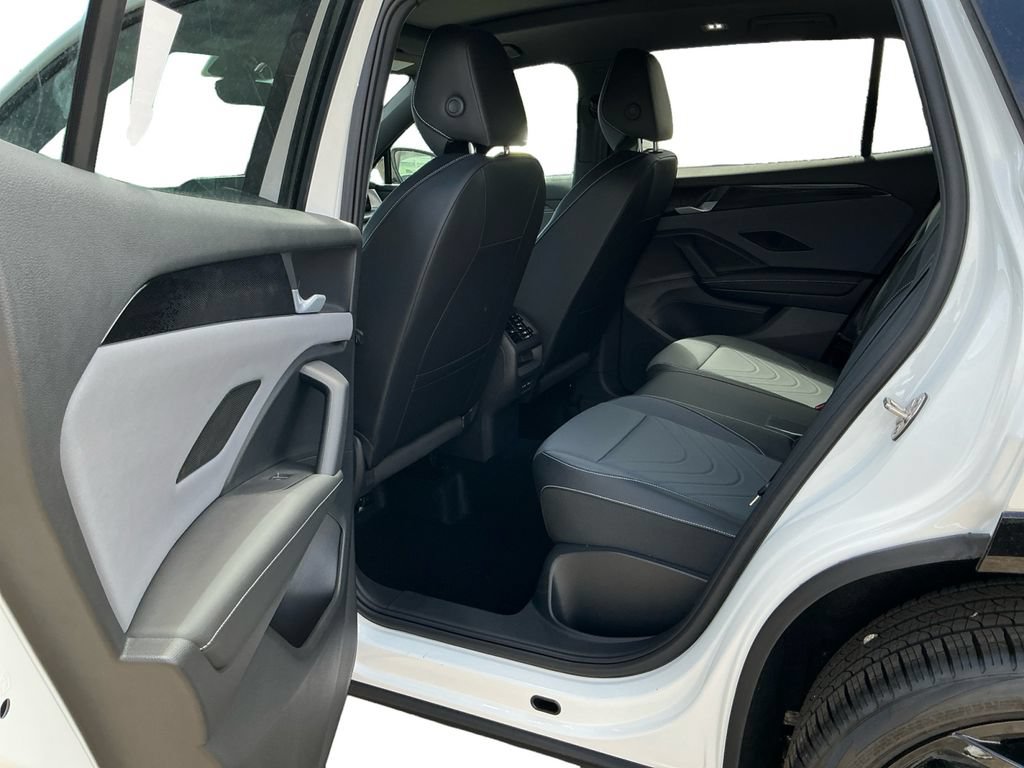 New 2026 Volkswagen Tiguan SE R-Line AWD/4WD image 22