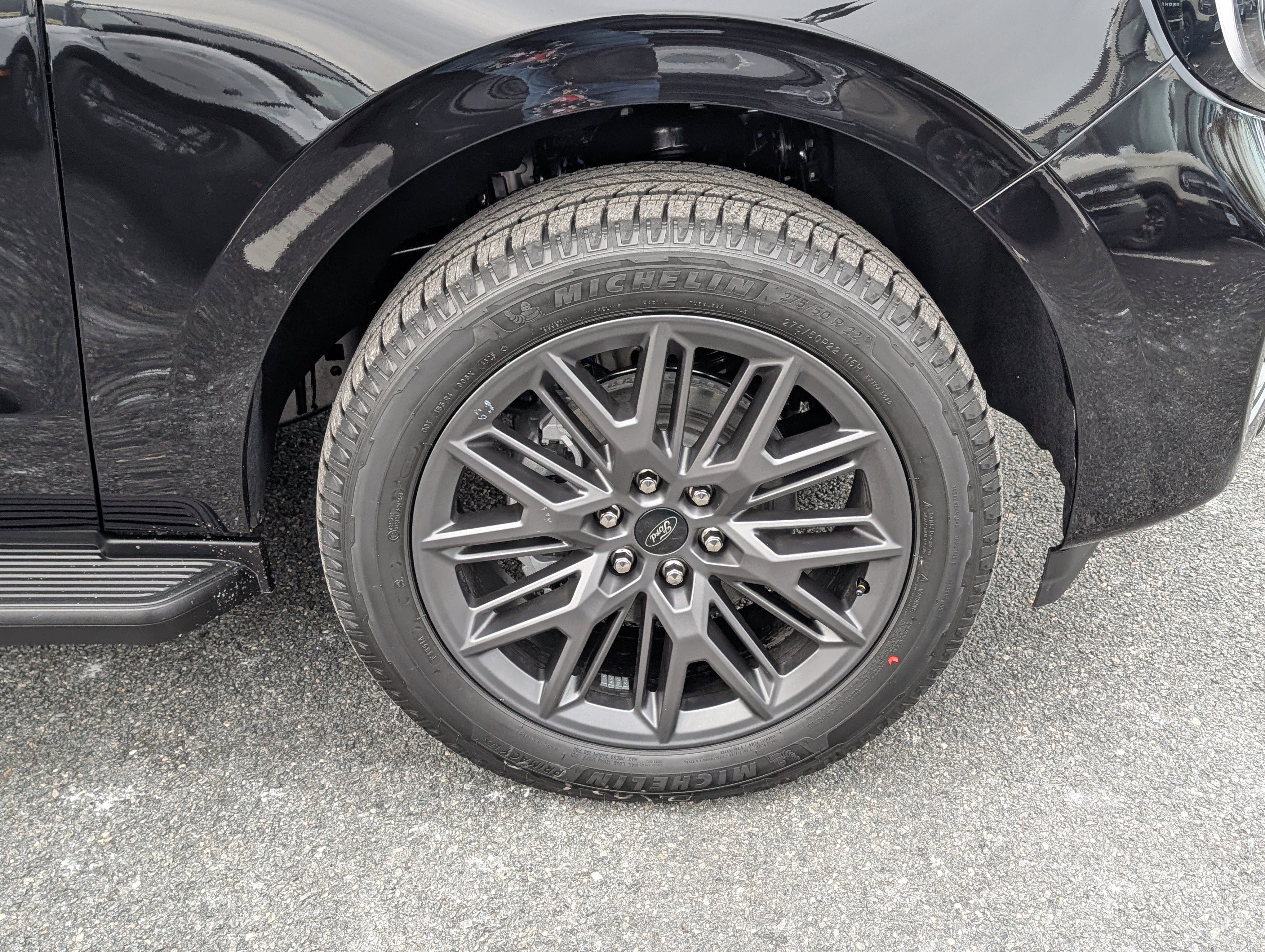 New 2026 Ford Expedition Platinum w/ Stealth Appearance Package image 5