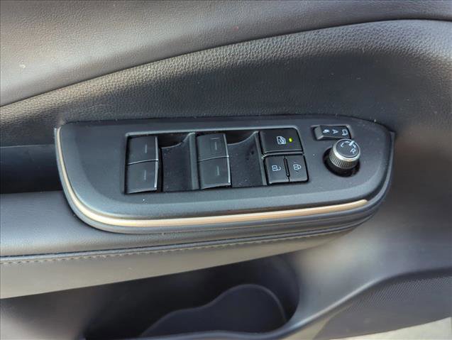 Certified 2023 Toyota Crown XLE image 11