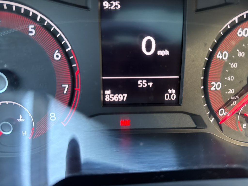 Used 2020 Volkswagen Jetta R-Line w/ R-Line Cold Weather Package FWD image 9