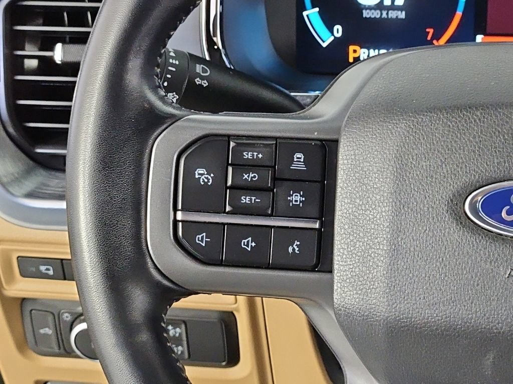 Used 2021 Ford F150 Lariat RWD image 30