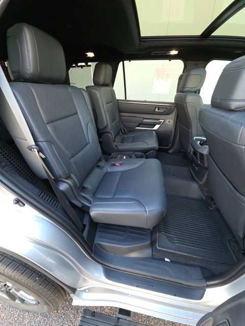Used 2025 Toyota Sequoia Platinum image 21