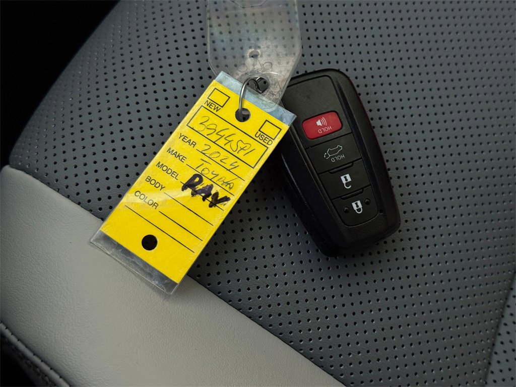 Used 2024 Toyota RAV4 Limited image 42