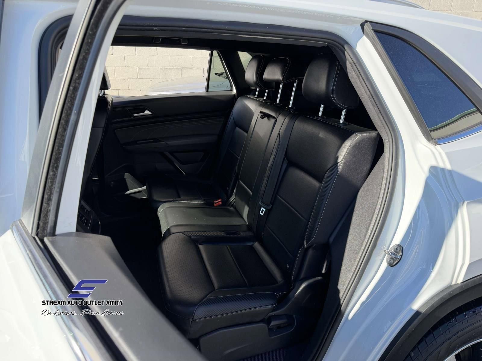 Used 2022 Volkswagen Atlas Cross Sport SE AWD/4WD image 24
