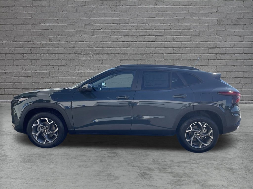 New 2026 Chevrolet Trax LT w/ Sunroof Package FWD image 5