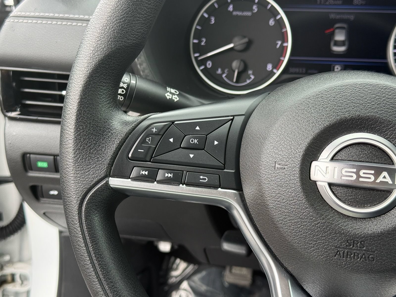 Used 2024 Nissan Sentra SV FWD image 16