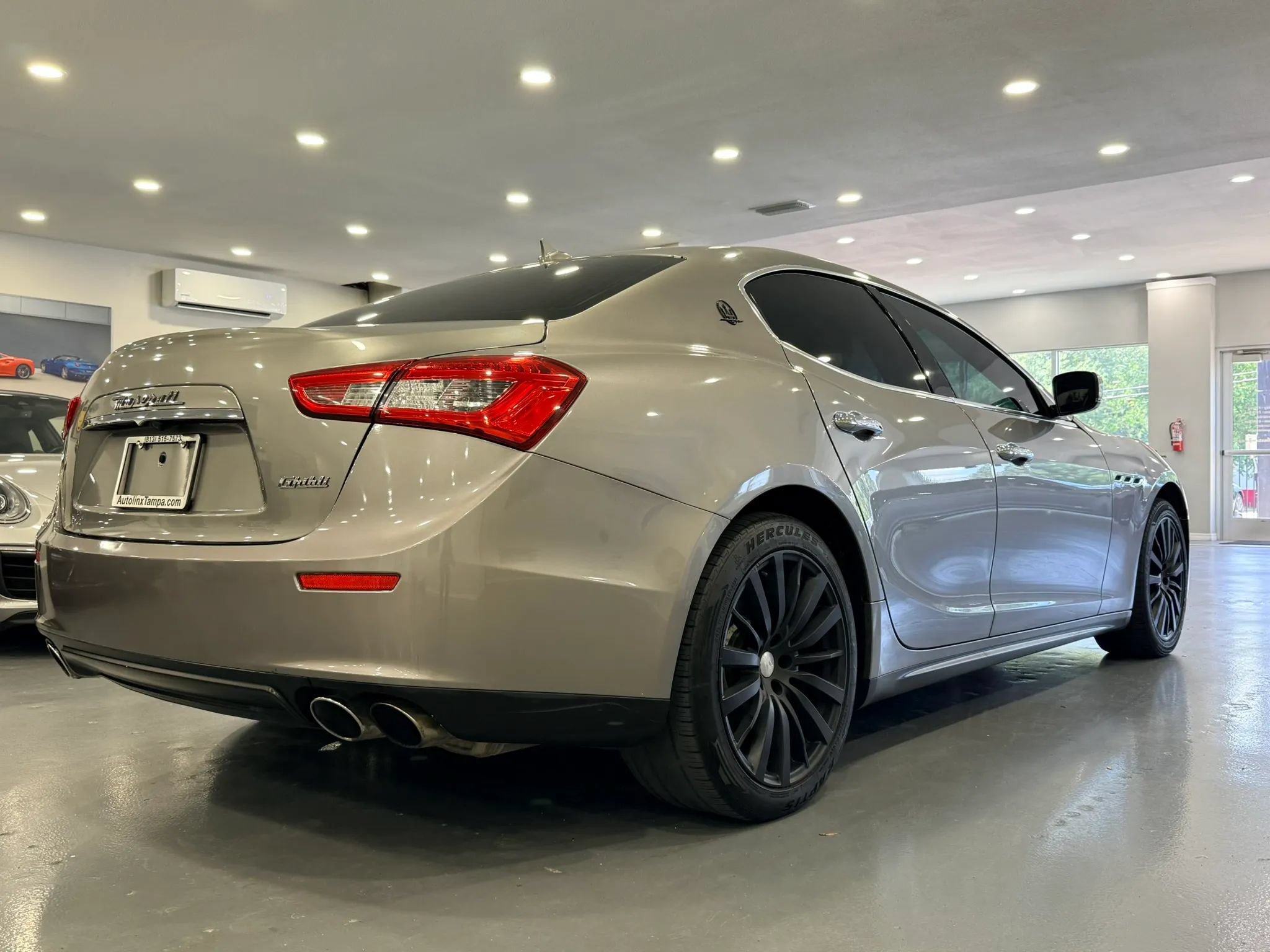 Used 2016 Maserati Ghibli RWD image 7
