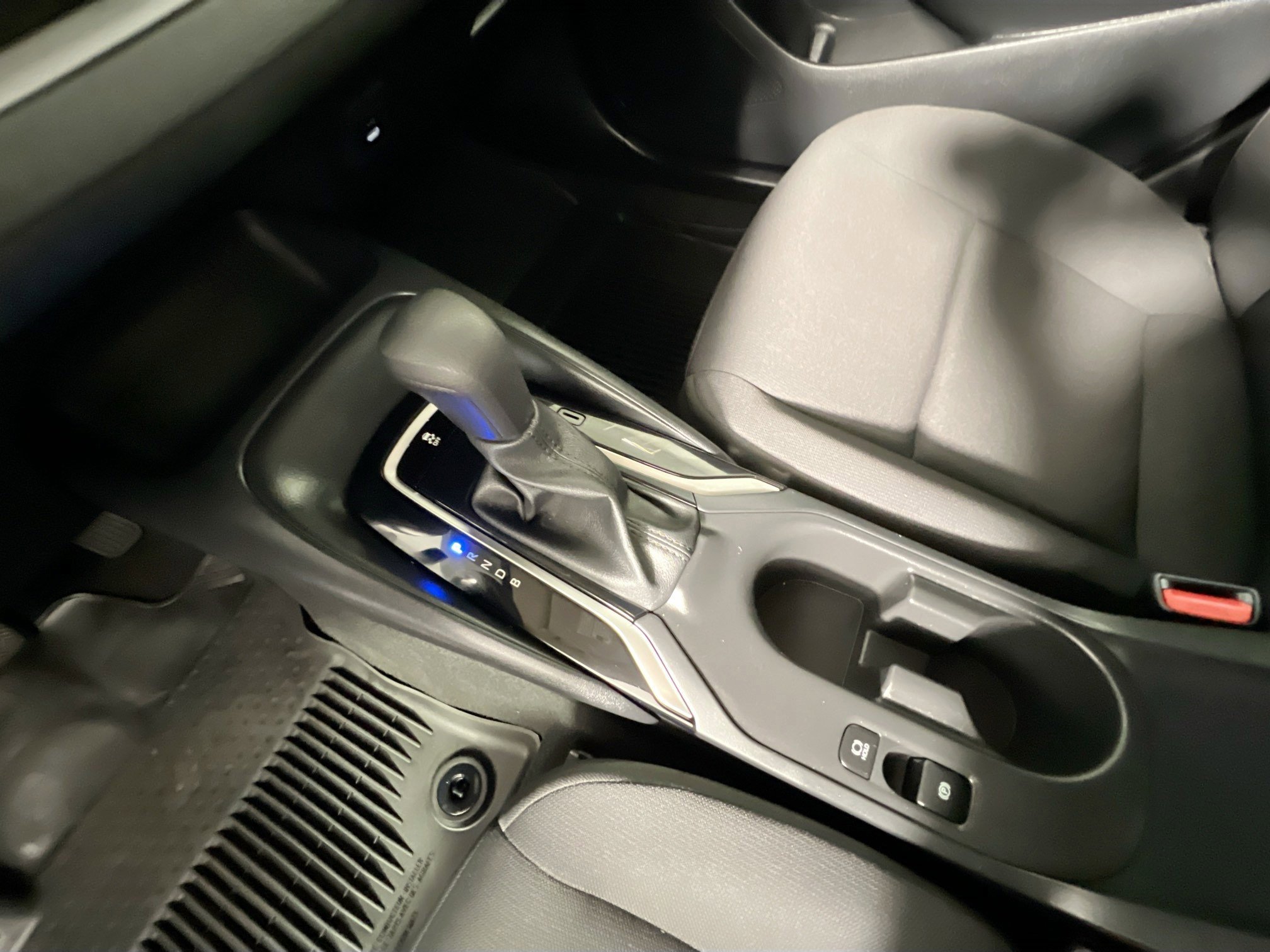 Used 2024 Toyota Corolla LE FWD image 24