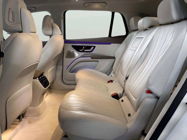 Used 2023 Mercedes-Benz EQS 450+ SUV image 35