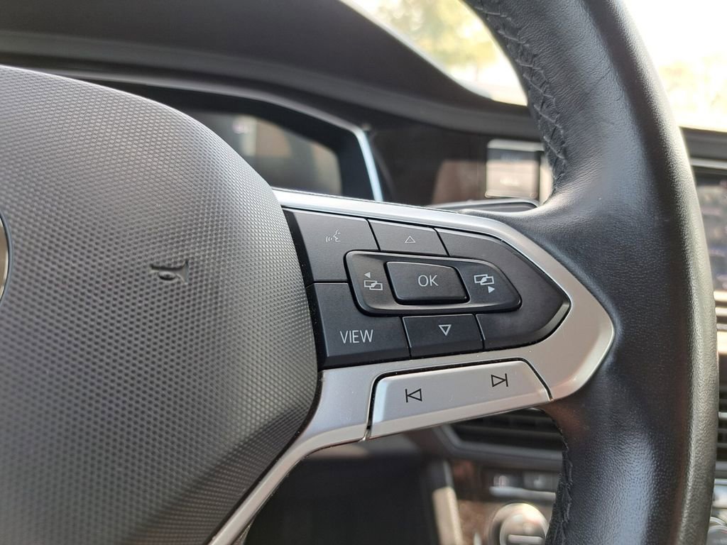 Used 2024 Volkswagen Jetta SE image 13