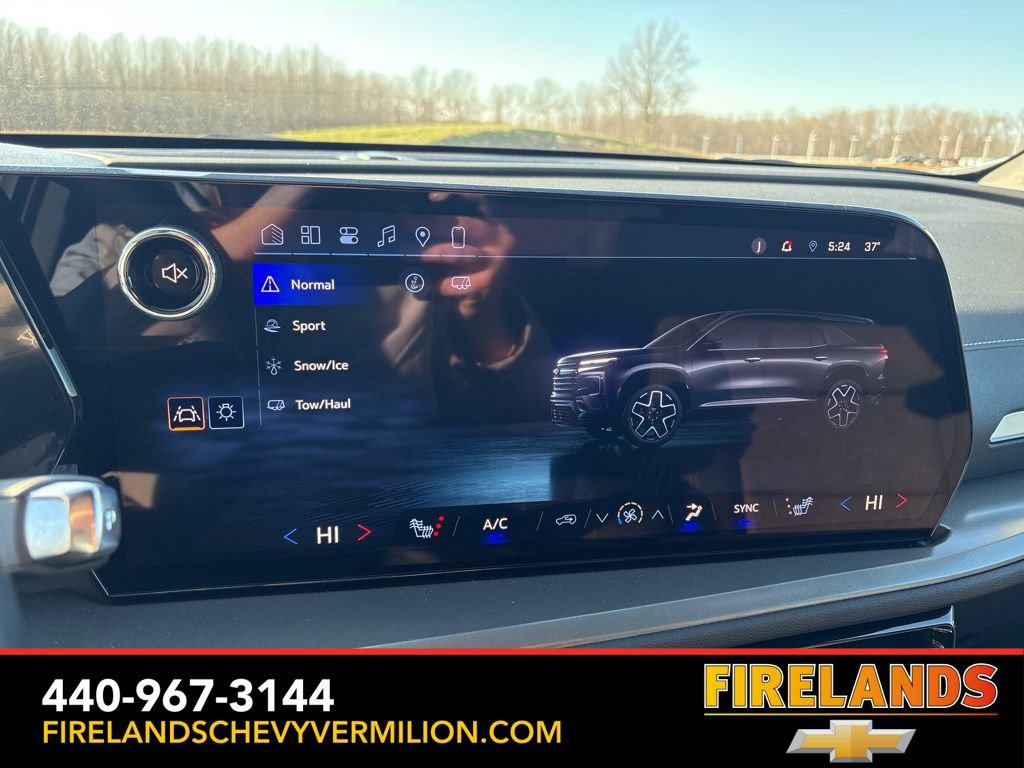 New 2026 Chevrolet Traverse LT w/ Driver Confidence Package image 4