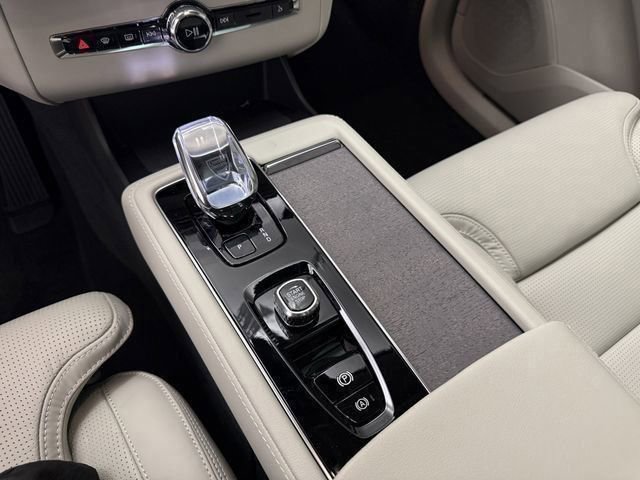 New 2026 Volvo XC90 T8 Ultra w/ Protection Package Premier image 21