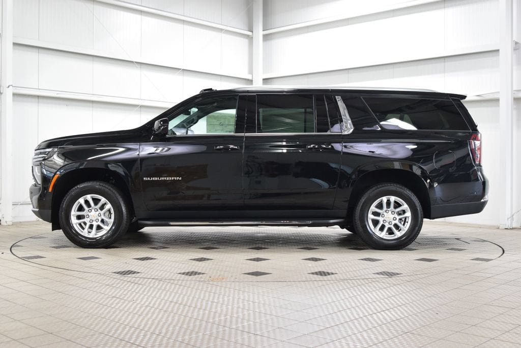 New 2026 Chevrolet Suburban LS w/ Max Trailering Package AWD/4WD image 4