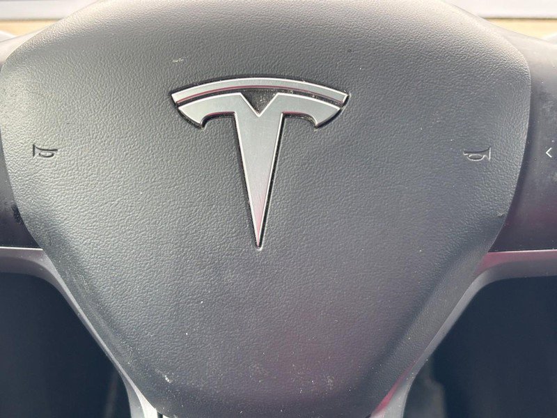 Used 2021 Tesla Model Y Long Range AWD/4WD image 19