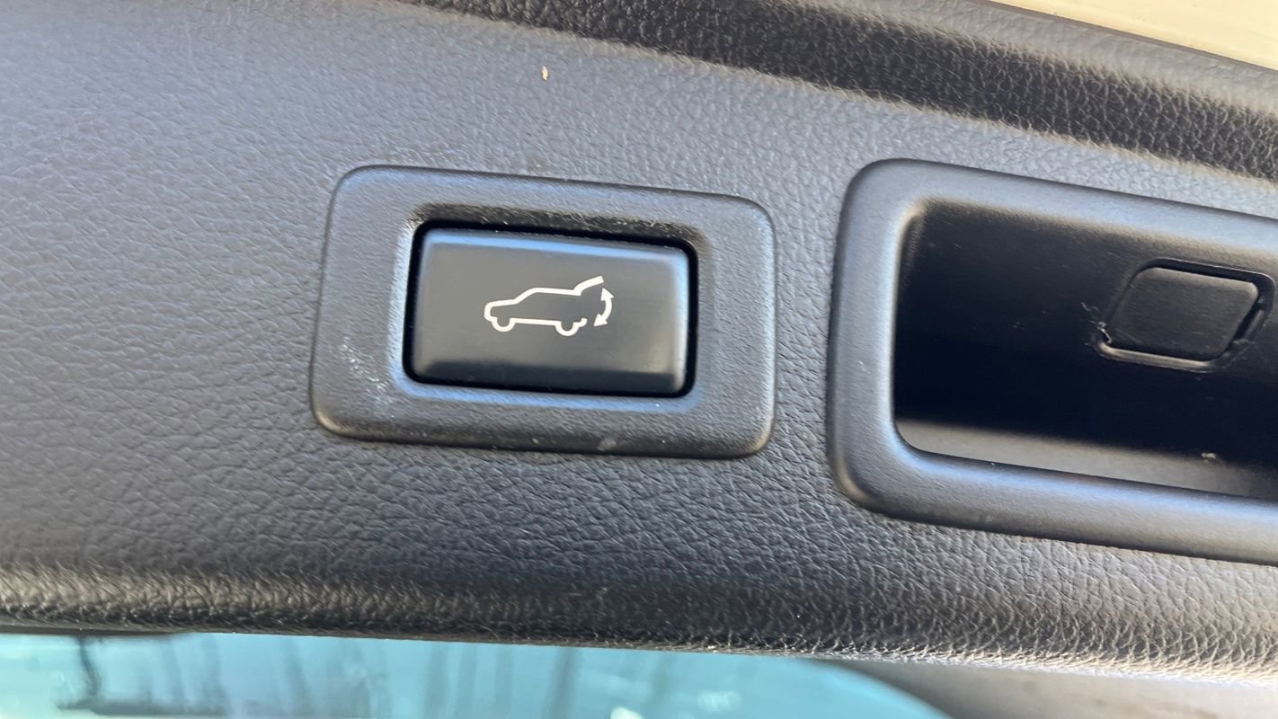Used 2017 Subaru Forester 2.5i Limited AWD/4WD image 24