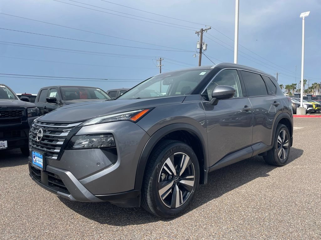 Certified 2025 Nissan Rogue SL AWD/4WD image 3