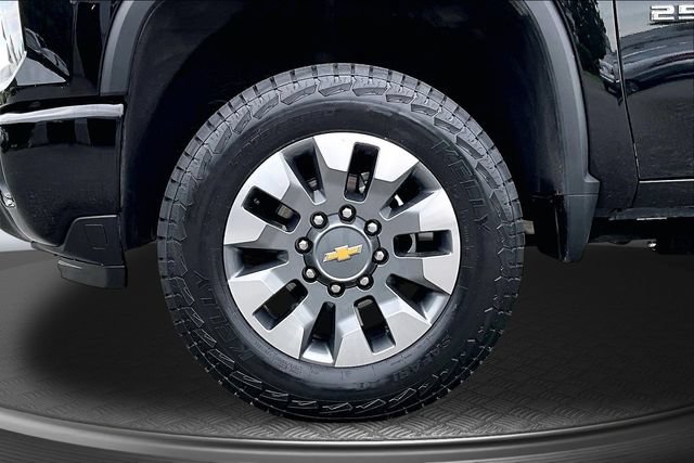 Used 2024 Chevrolet Silverado 2500 Custom w/ Custom Value Package AWD/4WD image 31