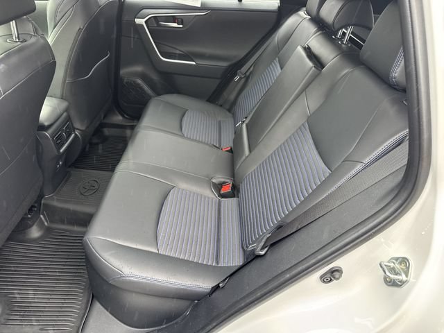 Used 2025 Toyota RAV4 XSE AWD/4WD image 22
