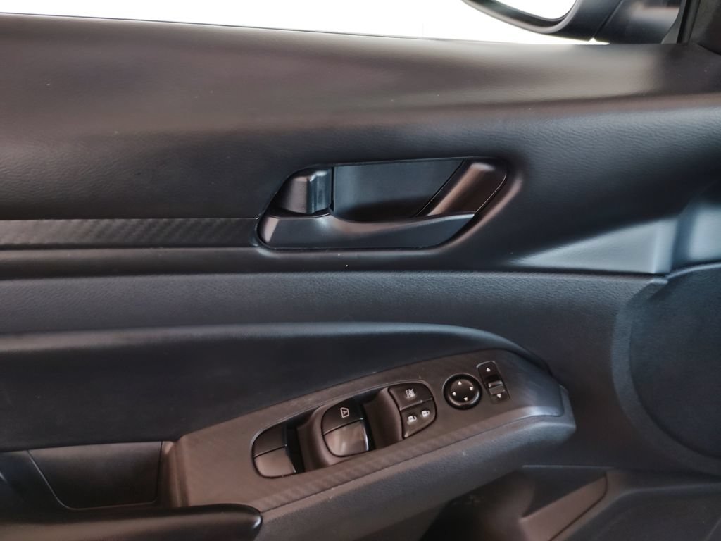 Used 2024 Nissan Altima 2.5 S FWD image 19