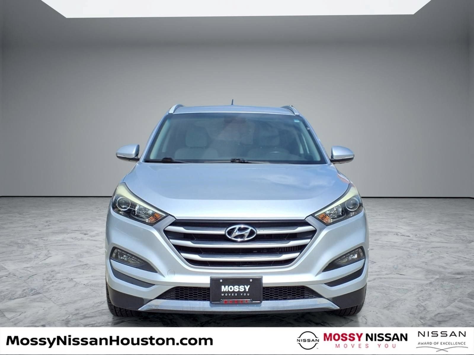 Used 2017 Hyundai Tucson Sport w/ Cargo Package FWD image 3