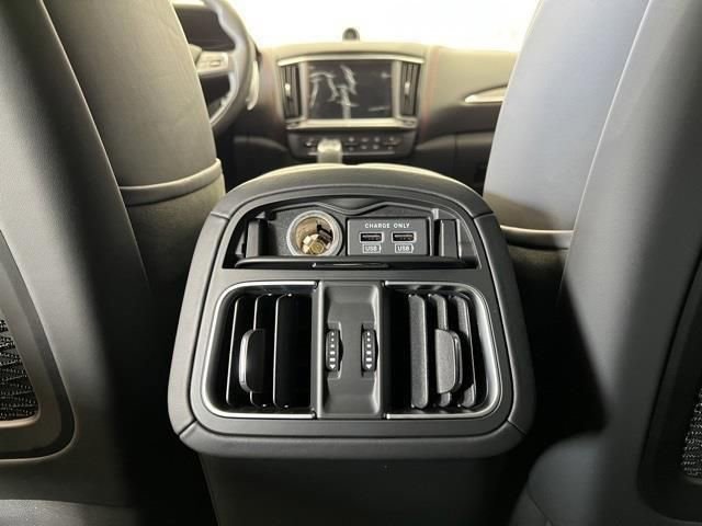 Used 2024 Maserati Levante Modena Ultima image 19