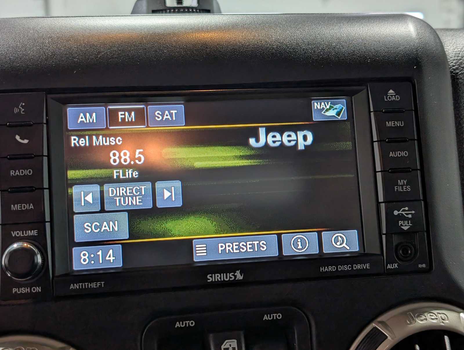 Used 2016 Jeep Wrangler Unlimited Sahara AWD/4WD image 23