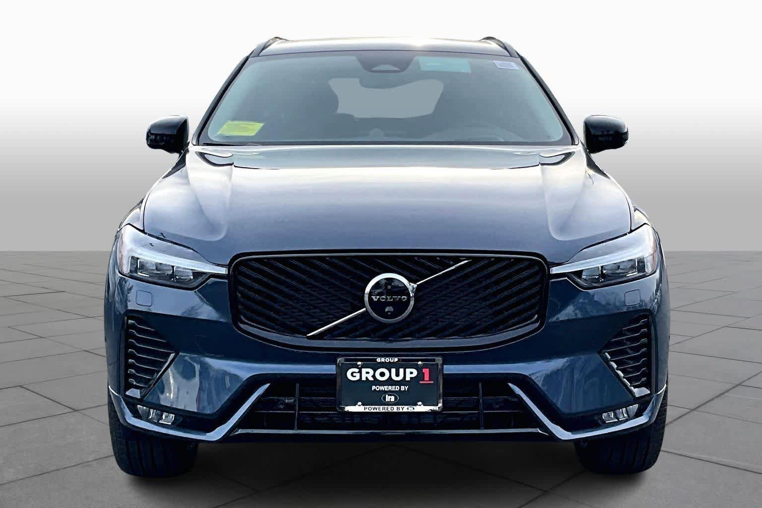 New 2026 Volvo XC60 B5 Ultra w/ Protection Package Premier video 2