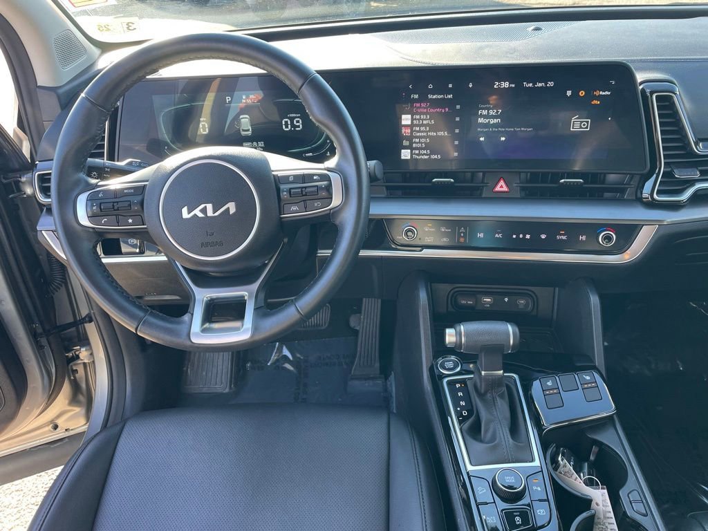Used 2024 Kia Sportage EX image 4