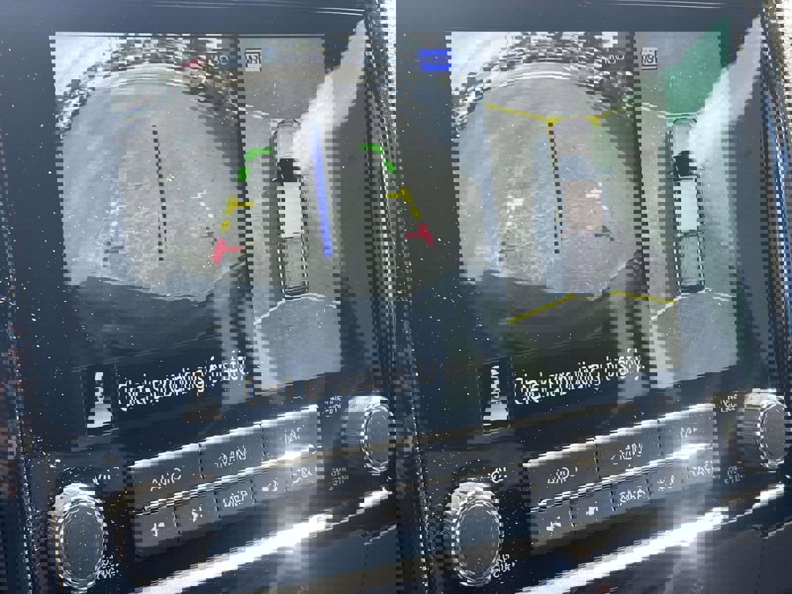 Used 2023 Nissan Frontier PRO-4X w/ Pro Convenience Package image 16