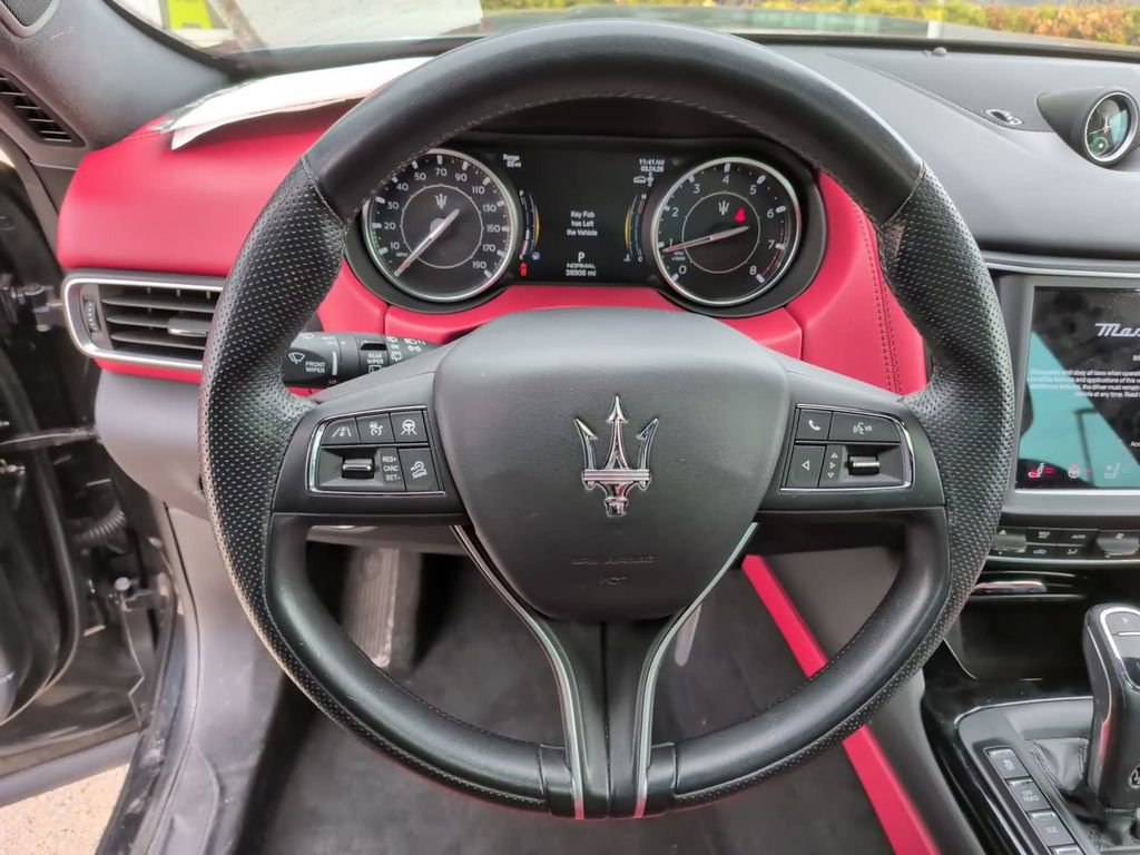 Used 2023 Maserati Levante GT image 23