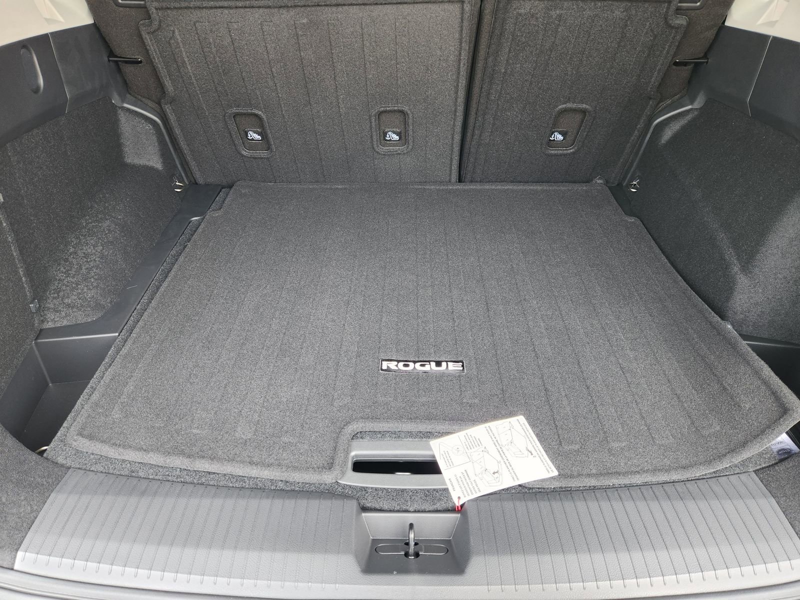 New 2026 Nissan Rogue SV image 25