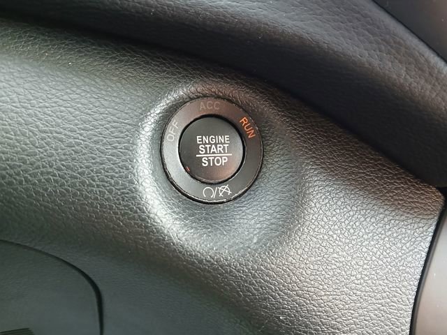 Used 2021 Jeep Cherokee Latitude Lux w/ Comfort/Convenience Group image 25