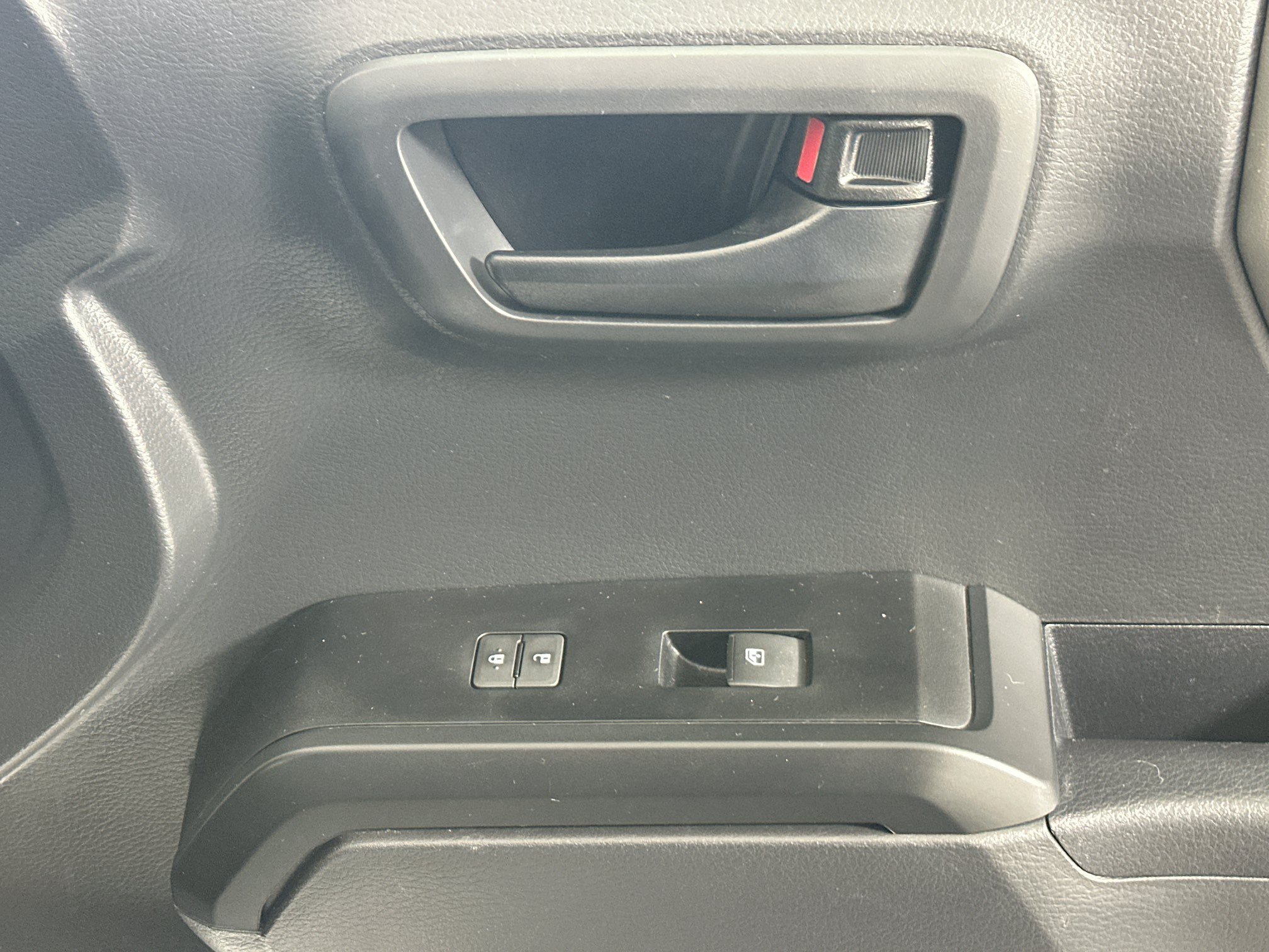 Certified 2023 Toyota Tacoma SR AWD/4WD image 28