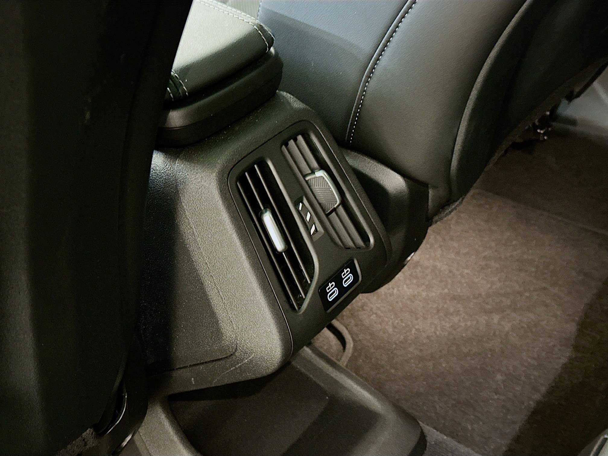 Used 2025 BMW X2 xDrive28i image 29