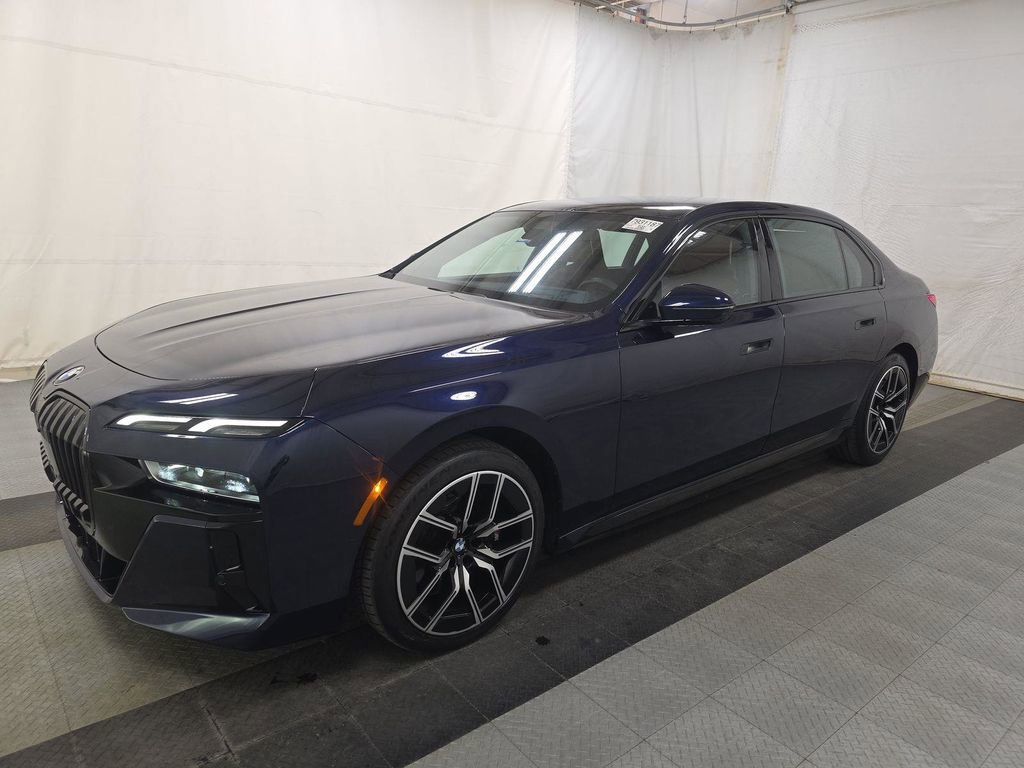 Used 2023 BMW 760i xDrive w/ Luxury Rear Seating Package