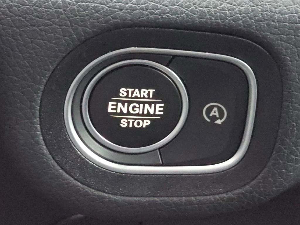 Certified 2022 Mercedes-Benz GLS 450 4MATIC image 39