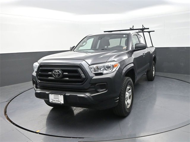 Used 2022 Toyota Tacoma SR image 3
