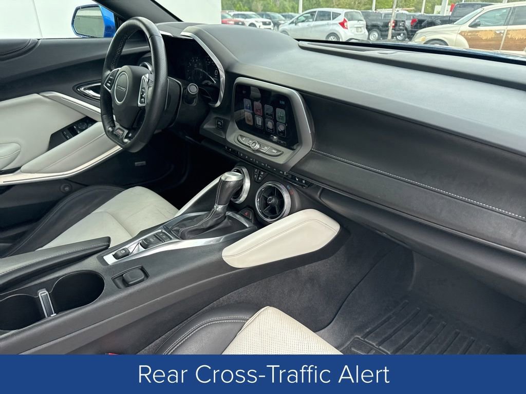 Used 2016 Chevrolet Camaro SS image 27