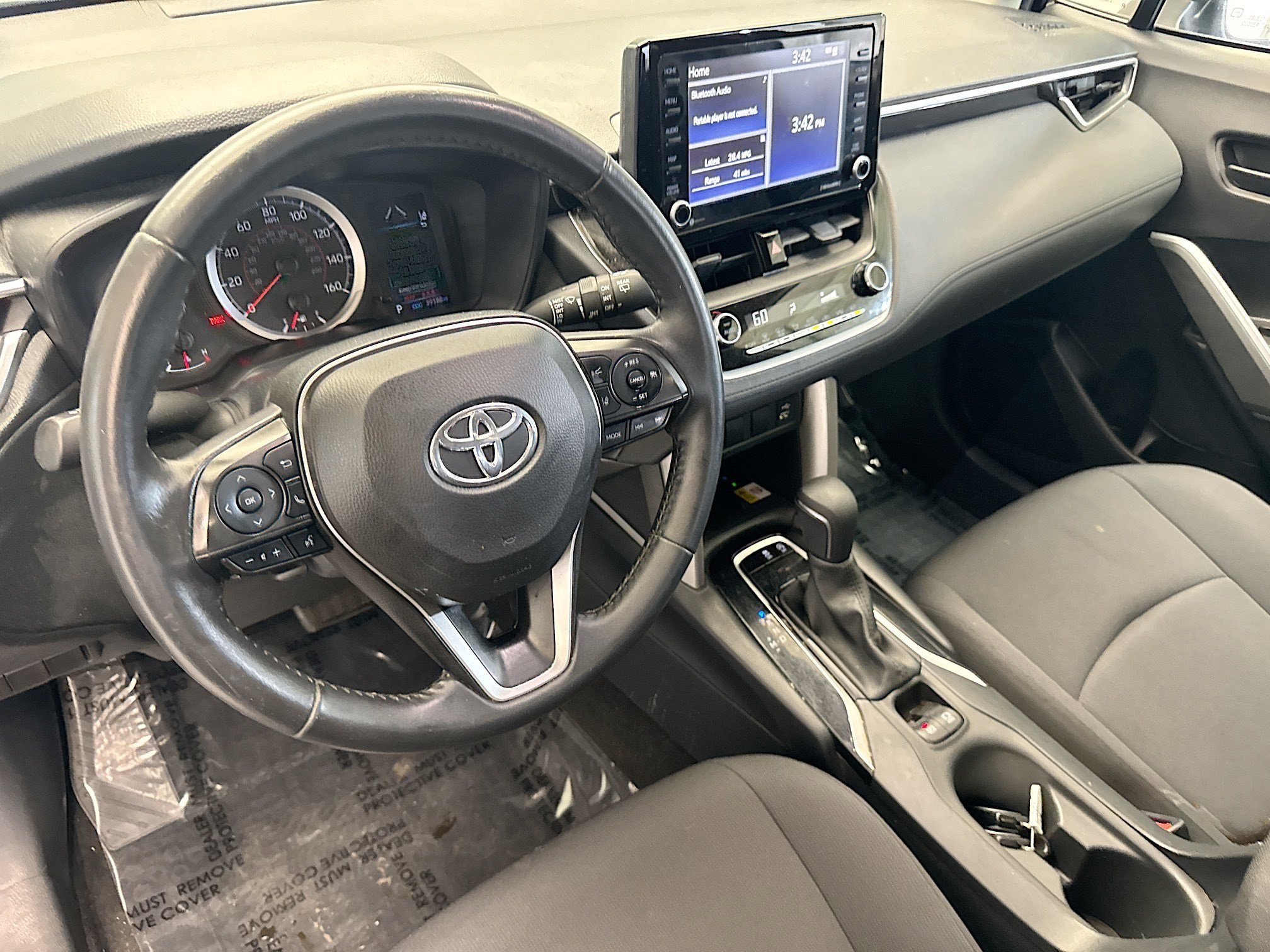 Used 2022 Toyota Corolla Cross LE image 7